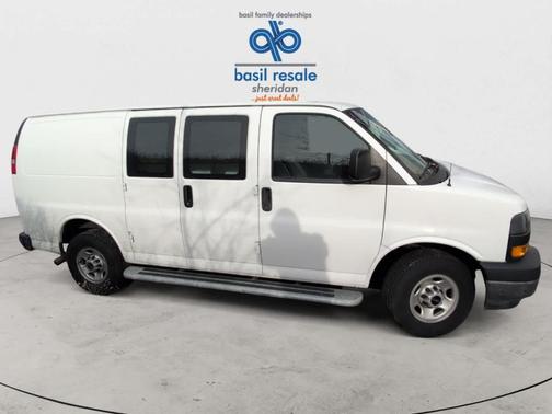 2023 GMC Savana 2500 Work Van