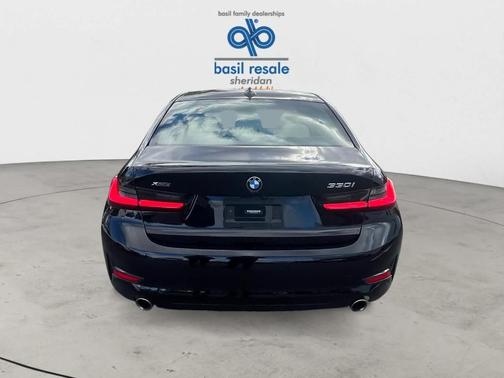 2021 BMW 330 i xDrive