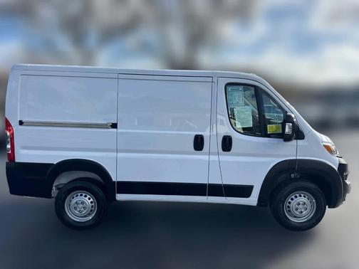2025 RAM ProMaster 1500 Low Roof