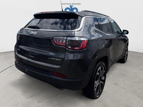 Granite Crystal Clearcoat Metallic 2022 Jeep Compass Limited