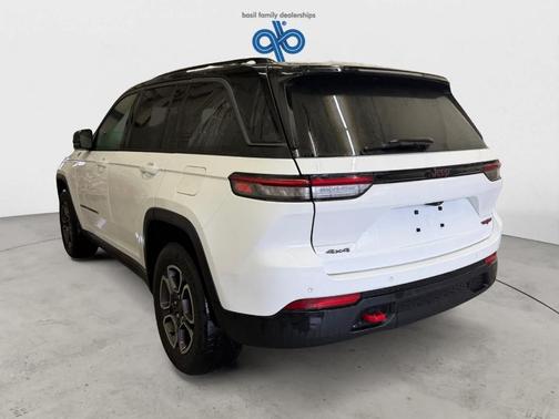 2022 Jeep Grand Cherokee Trailhawk