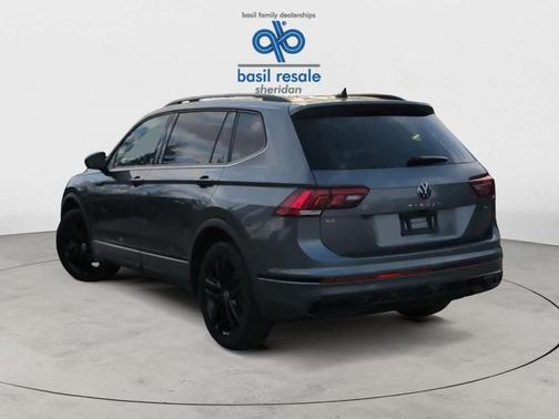 2022 Volkswagen Tiguan 2.0T SE R-Line Black