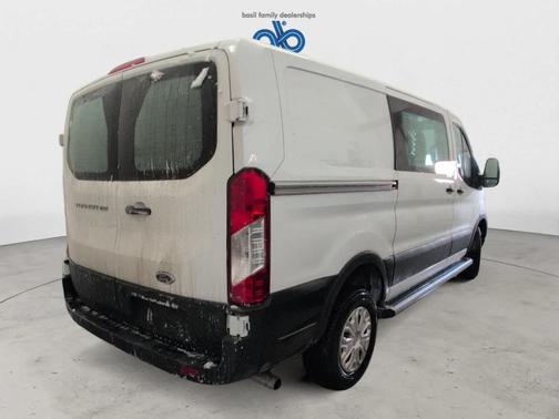 2024 Ford Transit-250 