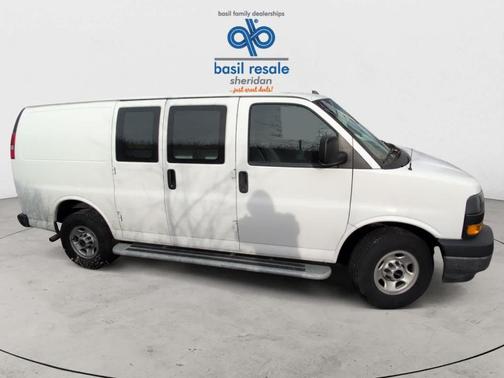 2023 GMC Savana 2500 Work Van