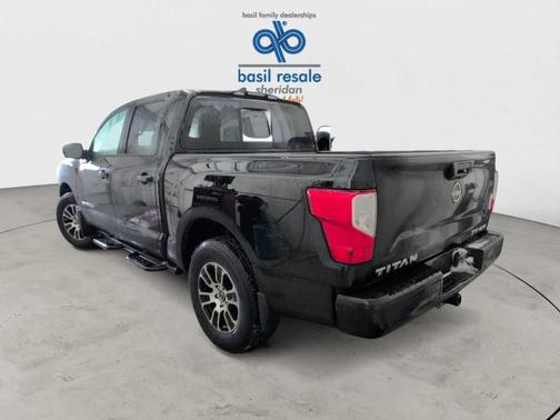 2024 Nissan Titan SV