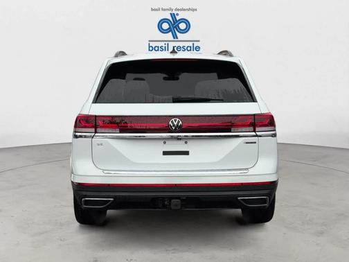 2024 Volkswagen Atlas 2.0T SE
