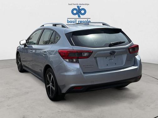 Ice Silver Metallic 2023 Subaru Impreza Premium