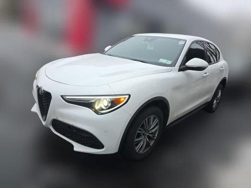 2023 Alfa Romeo Stelvio Sprint