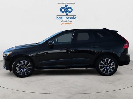 2025 Volvo XC60 B5 Plus