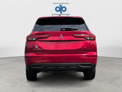 2022 Mitsubishi Outlander ES