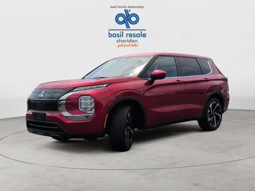 2022 Mitsubishi Outlander ES