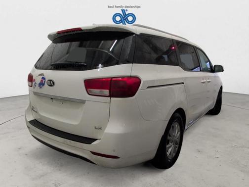 2017 Kia Sedona LX