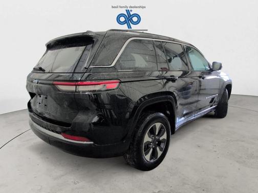 2022 Jeep Grand Cherokee 4xe Base
