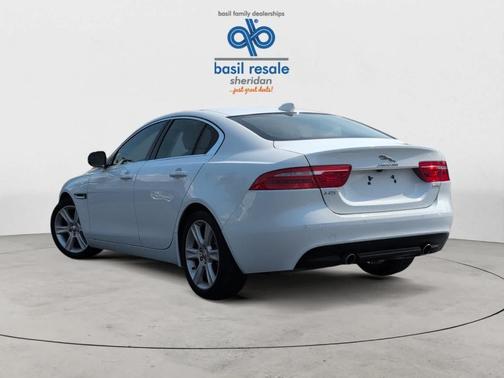 2018 Jaguar XE 25t Prestige