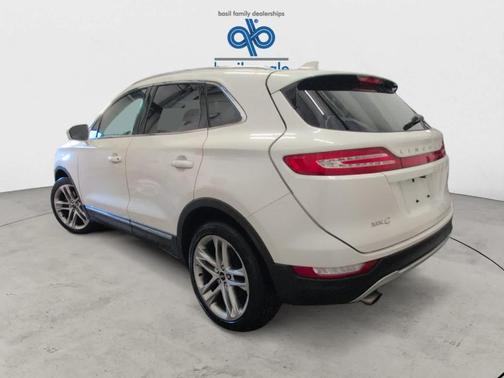 2015 Lincoln MKC Base