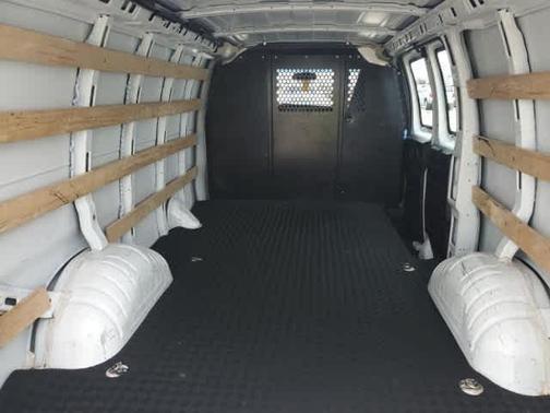 2022 GMC Savana 2500 Work Van