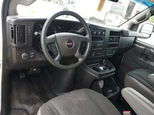 2022 GMC Savana 2500 Work Van