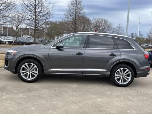 Samurai Gray Metallic 2025 Audi Q7 55 Premium Plus