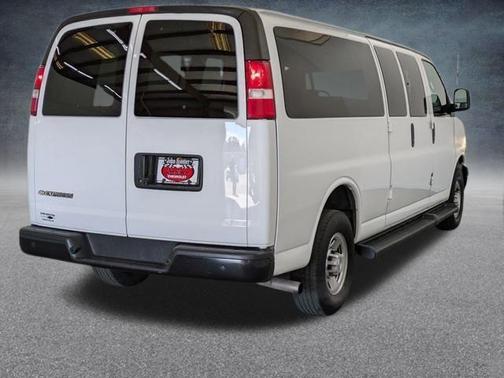 2022 Chevrolet Express 3500 LS