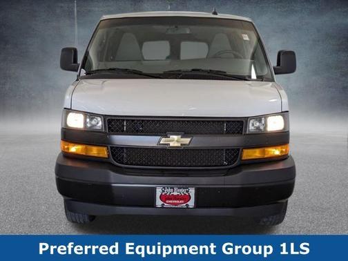 2022 Chevrolet Express 3500 LS