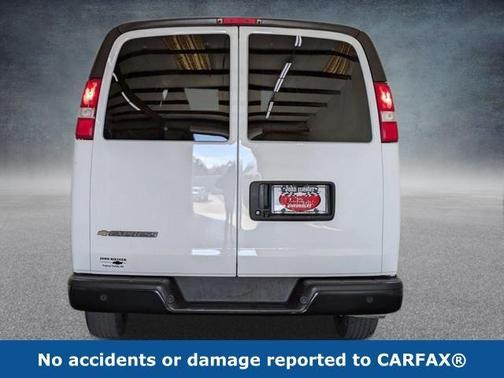 2022 Chevrolet Express 3500 LS