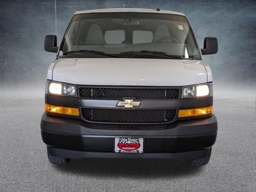 2022 Chevrolet Express 3500 LS
