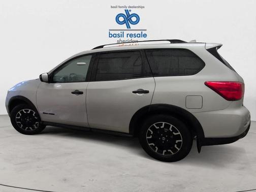 2019 Nissan Pathfinder SV