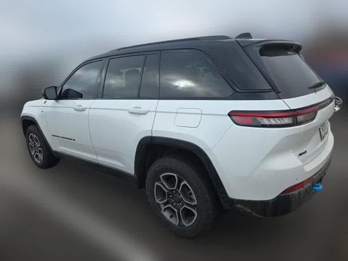 Bright White Clearcoat 2022 Jeep Grand Cherokee 4xe Trailhawk