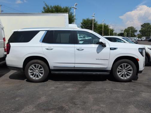 2021 GMC Yukon SLT