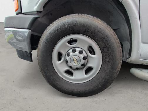 2023 Chevrolet Express 2500 Work Van