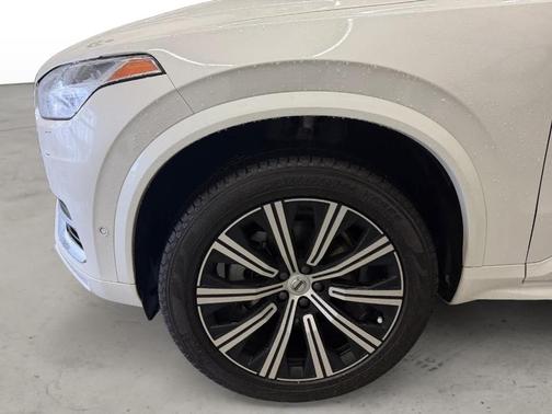 2025 Volvo XC90 B6 Plus 7-Seater