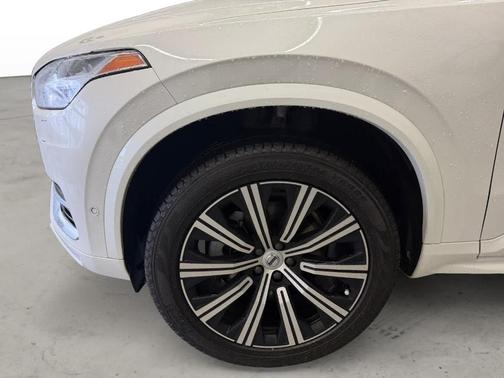 2025 Volvo XC90 B6 Plus 7-Seater