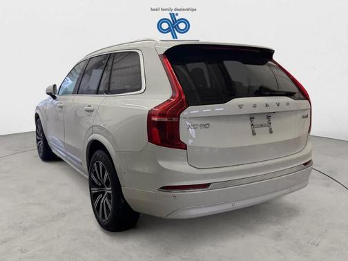2025 Volvo XC90 B6 Plus 7-Seater