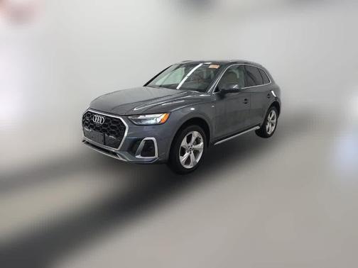 2022 Audi Q5 45 S line Premium Plus