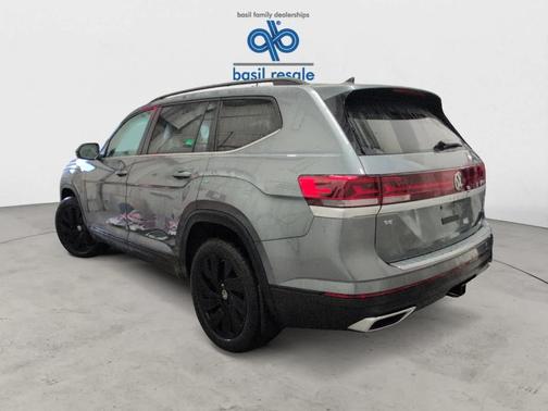 2024 Volkswagen Atlas 2.0T SE
