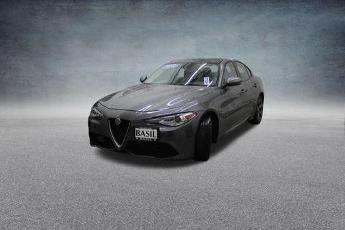 2018 Alfa Romeo Giulia Base