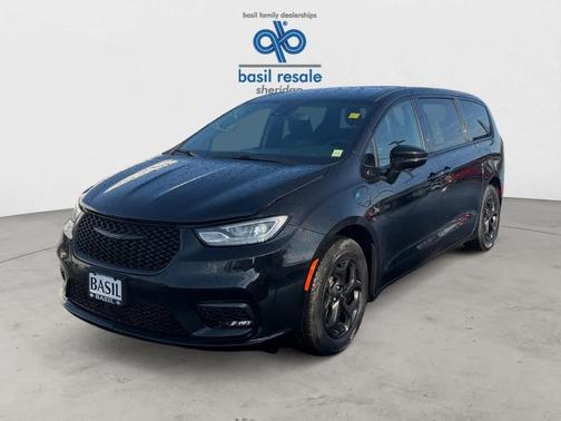 2022 Chrysler Pacifica Hybrid Touring L