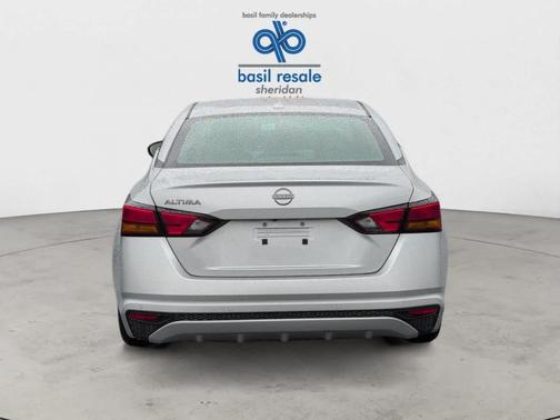 2025 Nissan Altima SV