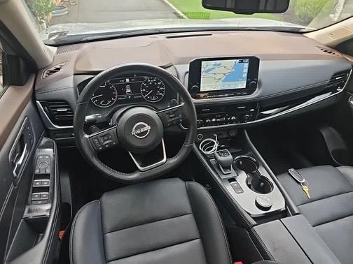 Boulder Gray Pearl 2023 Nissan Rogue SL