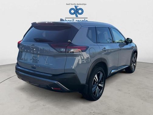 Boulder Gray Pearl 2023 Nissan Rogue SL