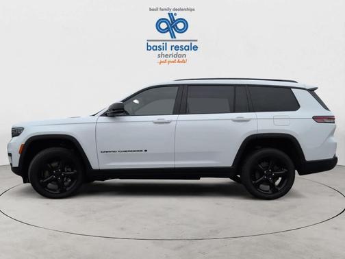 2023 Jeep Grand Cherokee L Laredo