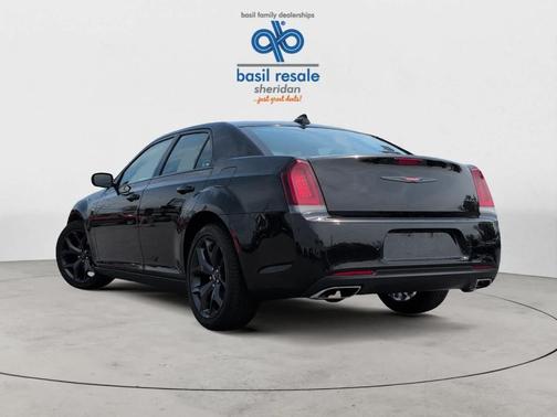 2023 Chrysler 300 S