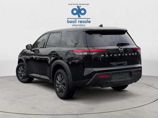 2024 Nissan Pathfinder S