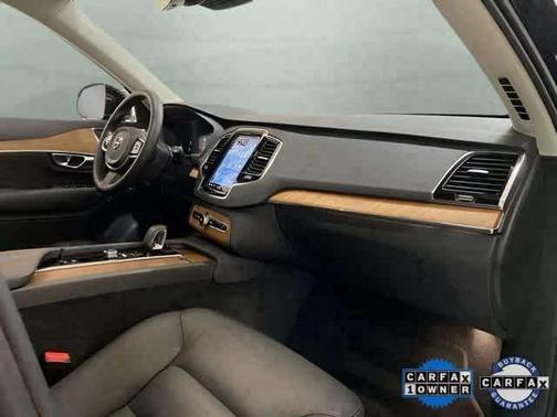 2025 Volvo XC90 B6 Plus 7-Seater