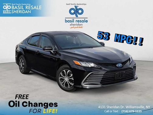 2022 Toyota Camry Hybrid LE