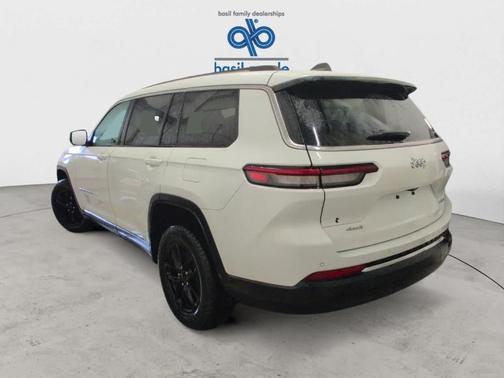 2023 Jeep Grand Cherokee L Laredo