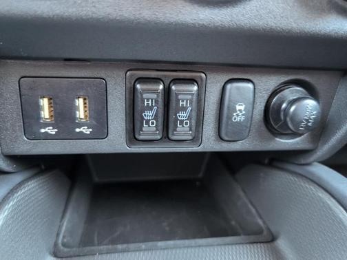 2025 Mitsubishi Outlander Sport LE