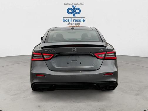 2023 Nissan Maxima SR