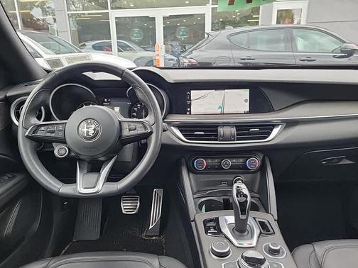 2022 Alfa Romeo Stelvio Ti