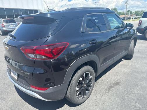 Mosaic Black Metallic 2021 Chevrolet Trailblazer LT